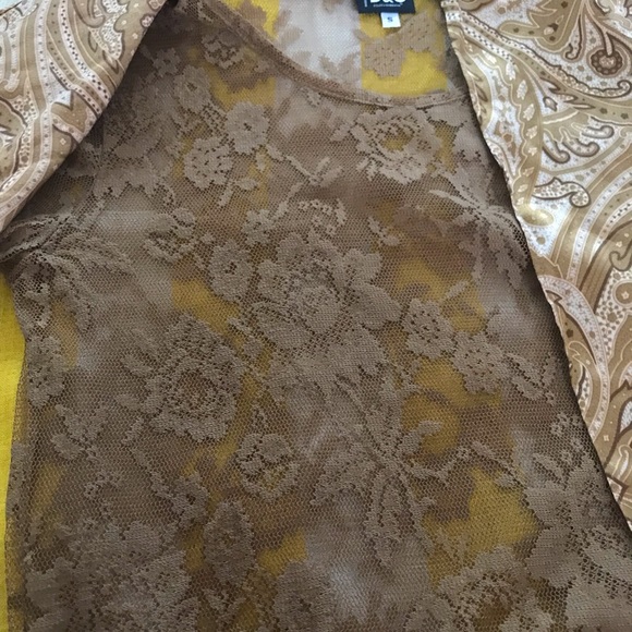 D&G delicate pattern laced top - Picture 7 of 8